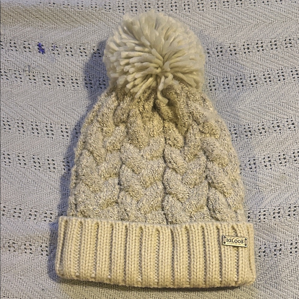 JoLoos Cream Knit Pom-Pom Beanie